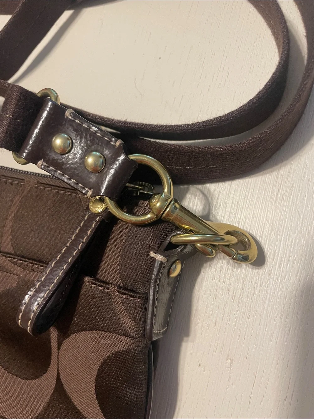 Coach Signature Canvas Swingpack Crossbody